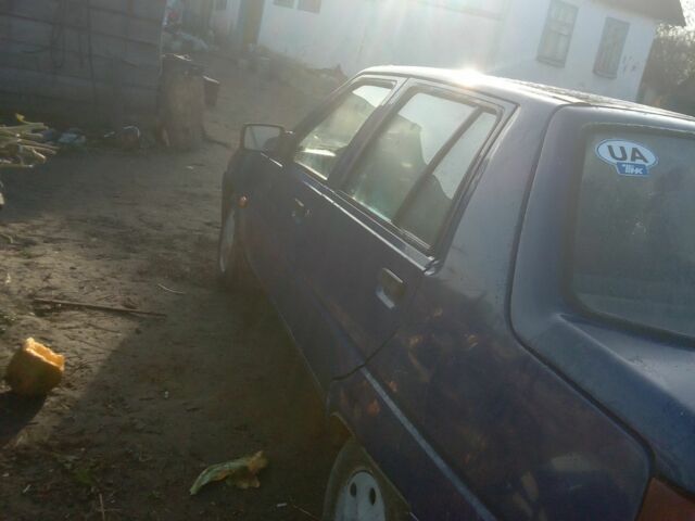 Синій ЗАЗ 1103 Славута, об'ємом двигуна 1 л та пробігом 130 тис. км за 650 $, фото 4 на Automoto.ua