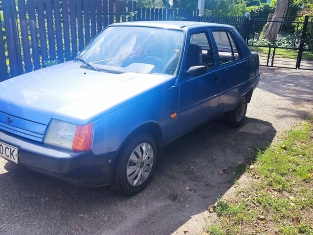 Синій ЗАЗ 1103 Славута, об'ємом двигуна 1.2 л та пробігом 142 тис. км за 800 $, фото 1 на Automoto.ua