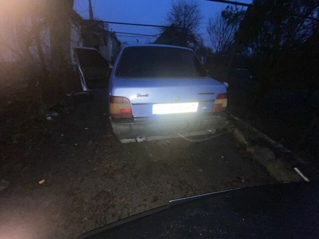 Синий ЗАЗ 1103 Славута, объемом двигателя 1.2 л и пробегом 180 тыс. км за 715 $, фото 1 на Automoto.ua