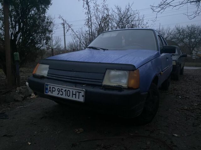 Синий ЗАЗ 1103 Славута, объемом двигателя 1.2 л и пробегом 180 тыс. км за 715 $, фото 4 на Automoto.ua