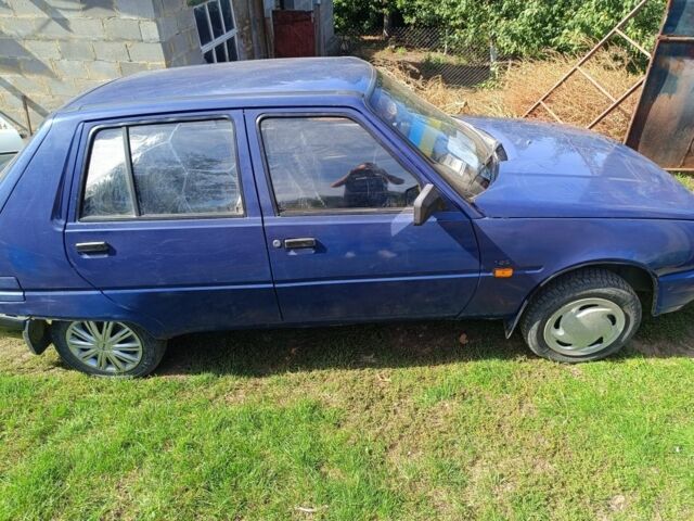 Синий ЗАЗ 1103 Славута, объемом двигателя 1.2 л и пробегом 100 тыс. км за 1000 $, фото 1 на Automoto.ua