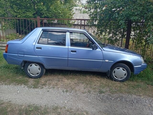 Синій ЗАЗ 1103 Славута, об'ємом двигуна 1 л та пробігом 1 тис. км за 900 $, фото 2 на Automoto.ua