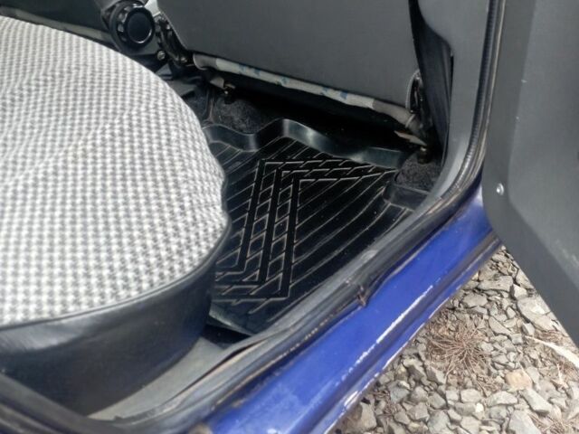 Синий ЗАЗ 1103 Славута, объемом двигателя 1.2 л и пробегом 117 тыс. км за 1121 $, фото 6 на Automoto.ua