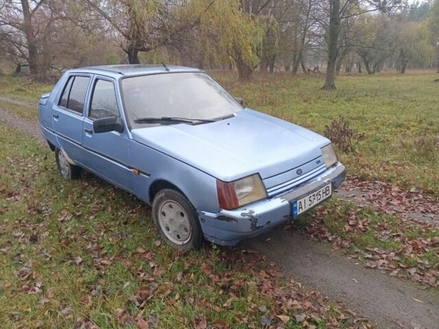 Синий ЗАЗ 1103 Славута, объемом двигателя 1.3 л и пробегом 118 тыс. км за 653 $, фото 1 на Automoto.ua