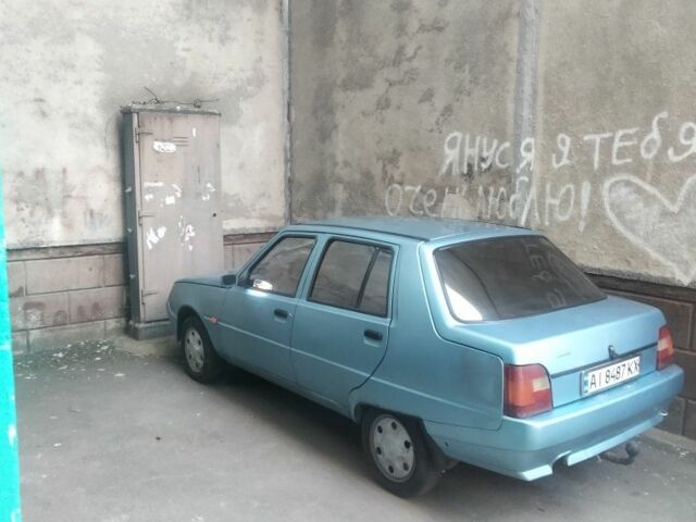 Синий ЗАЗ 1103 Славута, объемом двигателя 1.2 л и пробегом 50 тыс. км за 850 $, фото 3 на Automoto.ua