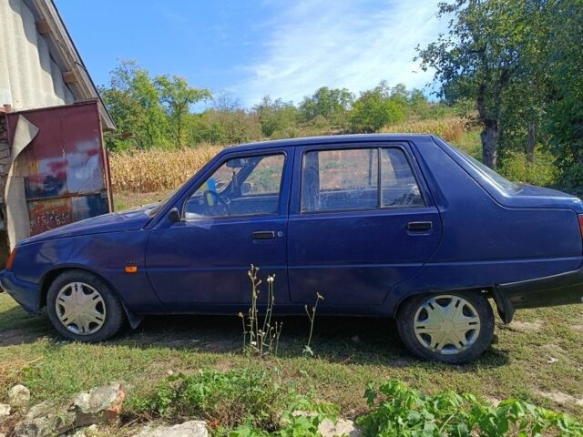 Синий ЗАЗ 1103 Славута, объемом двигателя 1.2 л и пробегом 100 тыс. км за 1000 $, фото 6 на Automoto.ua