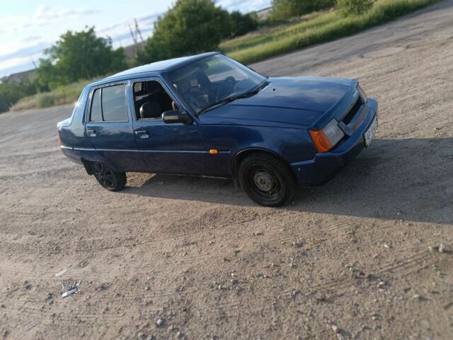 Синій ЗАЗ 1103 Славута, об'ємом двигуна 1 л та пробігом 83 тис. км за 919 $, фото 2 на Automoto.ua