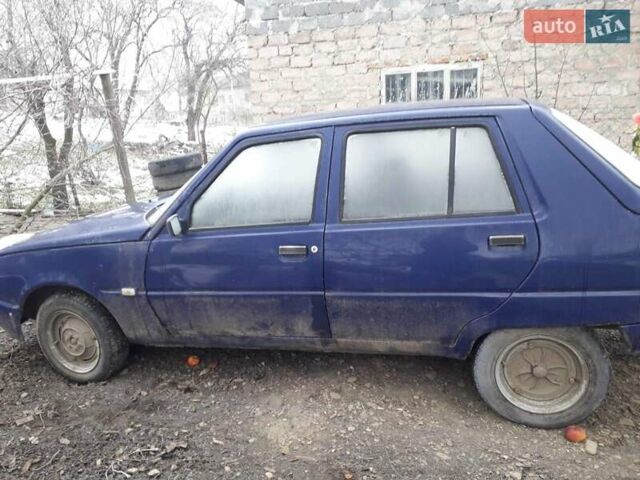 Синий ЗАЗ 1103 Славута, объемом двигателя 1.2 л и пробегом 330 тыс. км за 1100 $, фото 5 на Automoto.ua