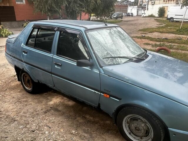 Синій ЗАЗ 1103 Славута, об'ємом двигуна 1.3 л та пробігом 203 тис. км за 713 $, фото 1 на Automoto.ua