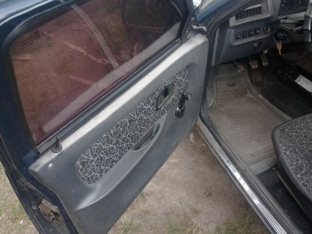 Синий ЗАЗ 1103 Славута, объемом двигателя 0 л и пробегом 350 тыс. км за 600 $, фото 6 на Automoto.ua