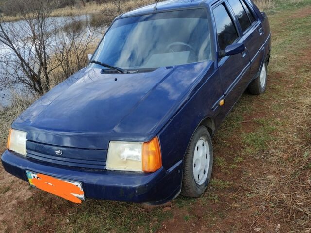 Синій ЗАЗ 1103 Славута, об'ємом двигуна 1.2 л та пробігом 90 тис. км за 1500 $, фото 1 на Automoto.ua