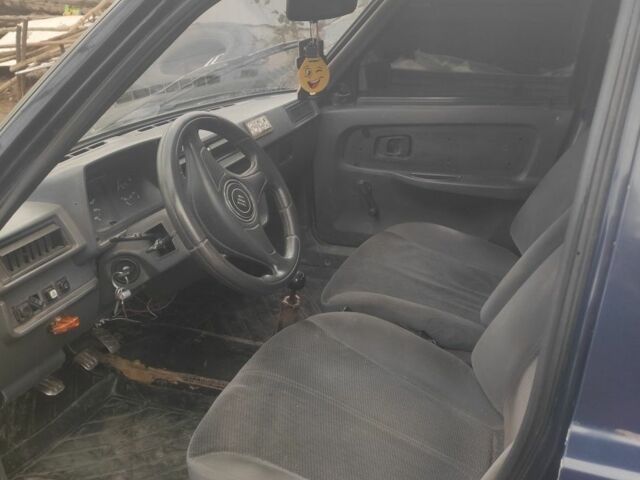 Синій ЗАЗ 1103 Славута, об'ємом двигуна 1.2 л та пробігом 180 тис. км за 750 $, фото 4 на Automoto.ua