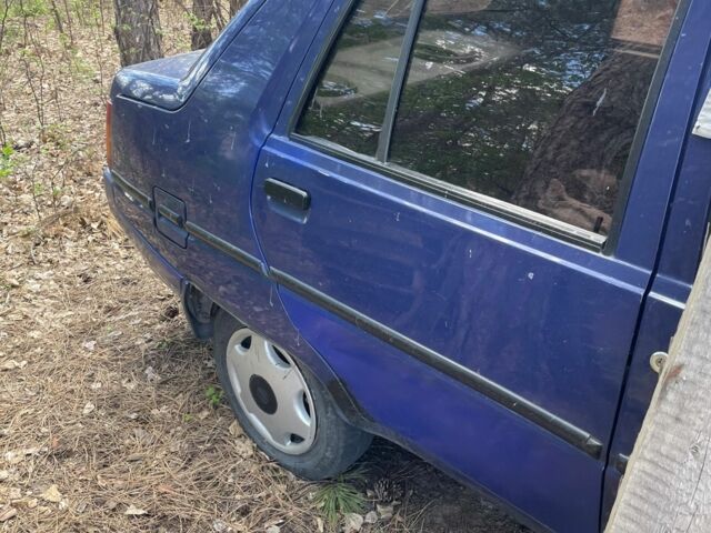 Синий ЗАЗ 1103 Славута, объемом двигателя 1.2 л и пробегом 167 тыс. км за 597 $, фото 1 на Automoto.ua