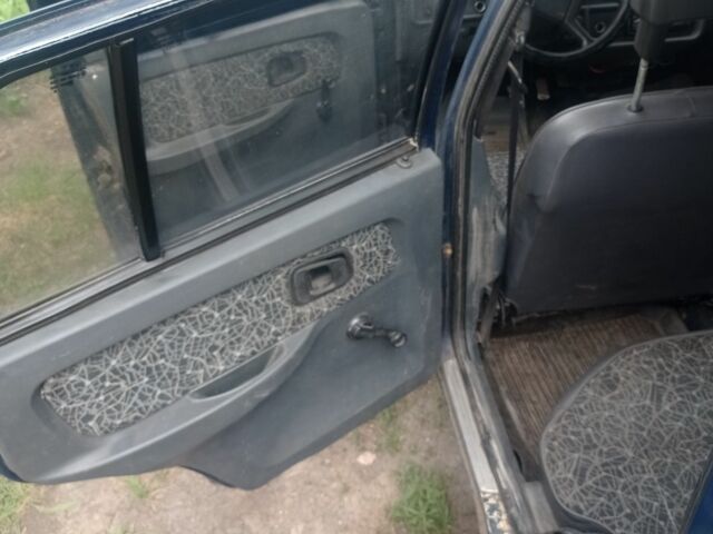 Синий ЗАЗ 1103 Славута, объемом двигателя 0 л и пробегом 350 тыс. км за 600 $, фото 7 на Automoto.ua