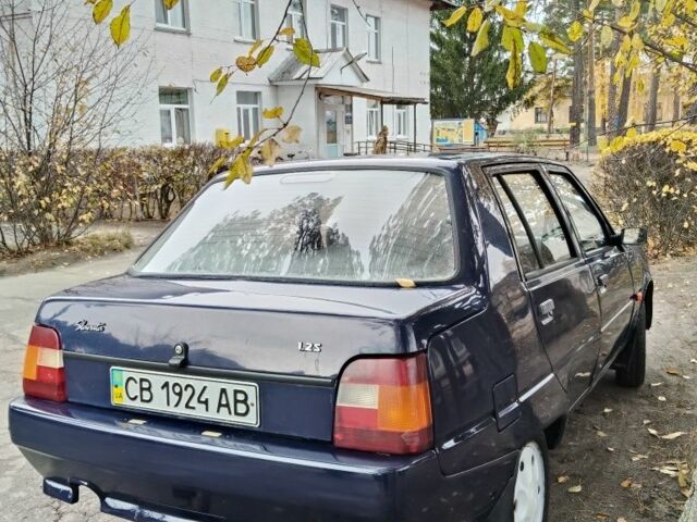 ЗАЗ 1103 Славута 2005 в Корюковке на Automoto.ua Синий ЗАЗ 1103 Славута, объемом двигателя 0 л и пробегом 111 тыс. км за 900 $, фото 3 на Automoto.ua