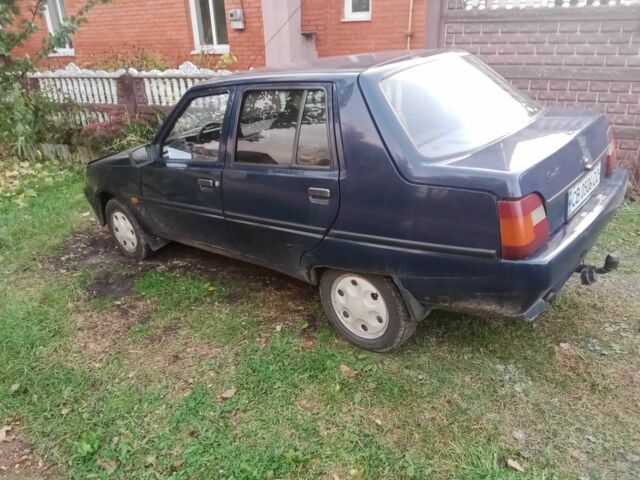 Синий ЗАЗ 1103 Славута, объемом двигателя 1.2 л и пробегом 190 тыс. км за 1200 $, фото 2 на Automoto.ua