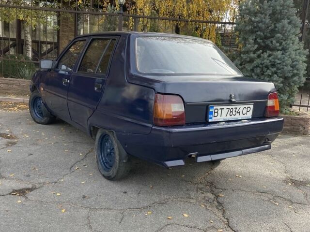 ЗАЗ 1103 Славута 2005 в Херсоне на Automoto.ua Синий ЗАЗ 1103 Славута, объемом двигателя 1.2 л и пробегом 250 тыс. км за 850 $, фото 6 на Automoto.ua