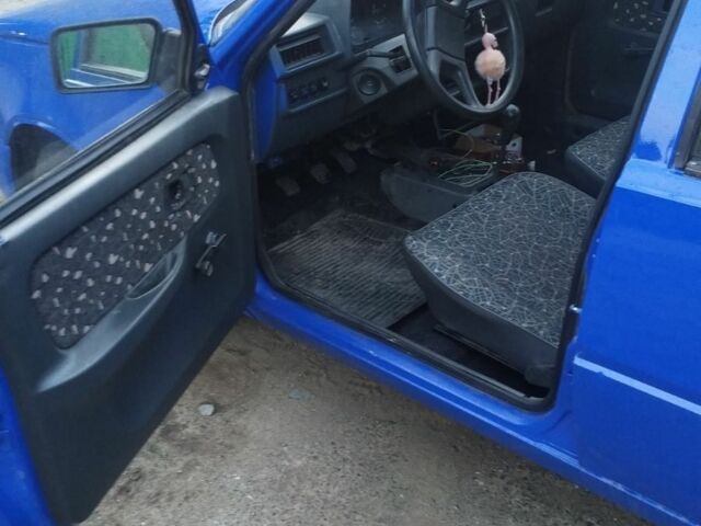 Синий ЗАЗ 1103 Славута, объемом двигателя 1.2 л и пробегом 200 тыс. км за 1100 $, фото 2 на Automoto.ua