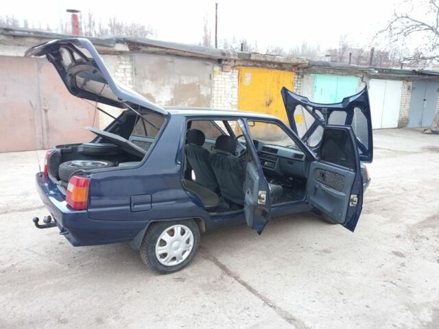 Синий ЗАЗ 1103 Славута, объемом двигателя 1.2 л и пробегом 98 тыс. км за 1750 $, фото 6 на Automoto.ua