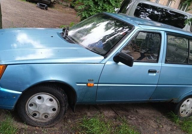 Синий ЗАЗ 1103 Славута, объемом двигателя 1 л и пробегом 120 тыс. км за 721 $, фото 2 на Automoto.ua