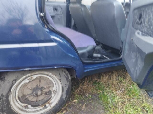 Синій ЗАЗ 1103 Славута, об'ємом двигуна 1.2 л та пробігом 300 тис. км за 900 $, фото 12 на Automoto.ua