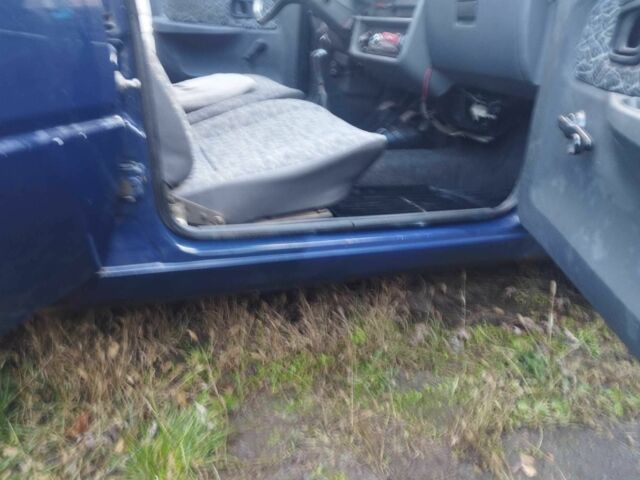 Синій ЗАЗ 1103 Славута, об'ємом двигуна 1.2 л та пробігом 300 тис. км за 900 $, фото 13 на Automoto.ua