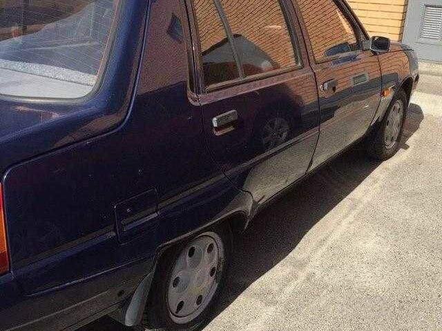 Синій ЗАЗ 1103 Славута, об'ємом двигуна 0 л та пробігом 100 тис. км за 1600 $, фото 5 на Automoto.ua