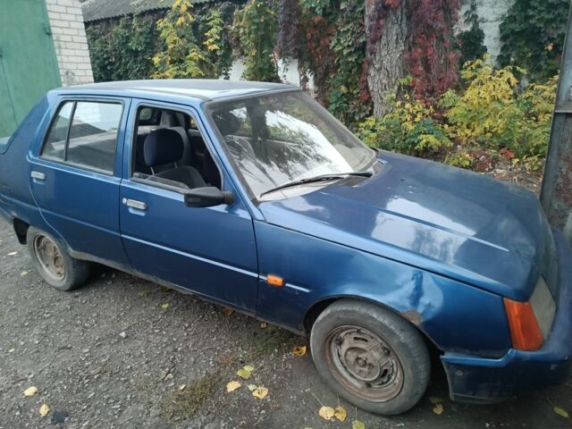 Синій ЗАЗ 1103 Славута, об'ємом двигуна 1.3 л та пробігом 200 тис. км за 500 $, фото 10 на Automoto.ua