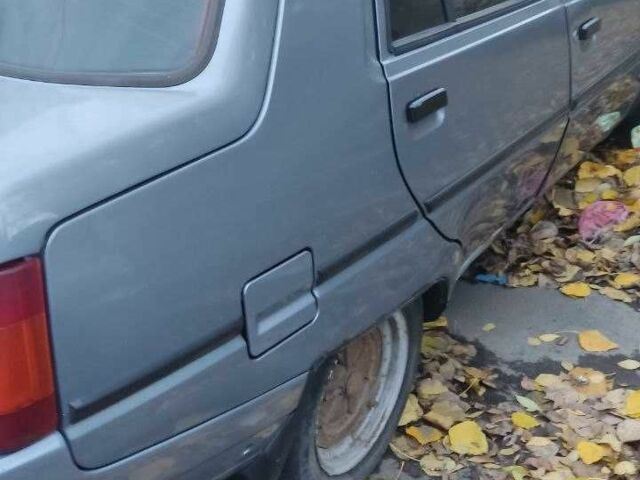 Синий ЗАЗ 1103 Славута, объемом двигателя 1.3 л и пробегом 86 тыс. км за 1700 $, фото 2 на Automoto.ua