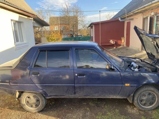 Синій ЗАЗ 1103 Славута, об'ємом двигуна 1.3 л та пробігом 93 тис. км за 560 $, фото 5 на Automoto.ua