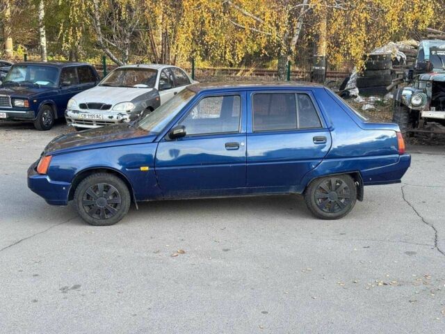 ЗАЗ 1103 Славута 2003 в Запорожье на Automoto.ua Синий ЗАЗ 1103 Славута, объемом двигателя 1.2 л и пробегом 250 тыс. км за 700 $, фото 2 на Automoto.ua