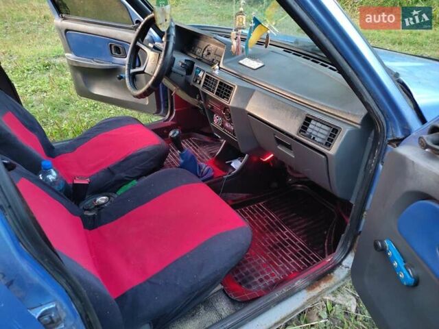 Синий ЗАЗ 1103 Славута, объемом двигателя 1.2 л и пробегом 110 тыс. км за 800 $, фото 6 на Automoto.ua