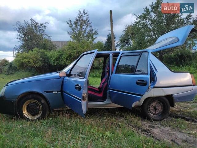 Синий ЗАЗ 1103 Славута, объемом двигателя 1.2 л и пробегом 110 тыс. км за 800 $, фото 19 на Automoto.ua