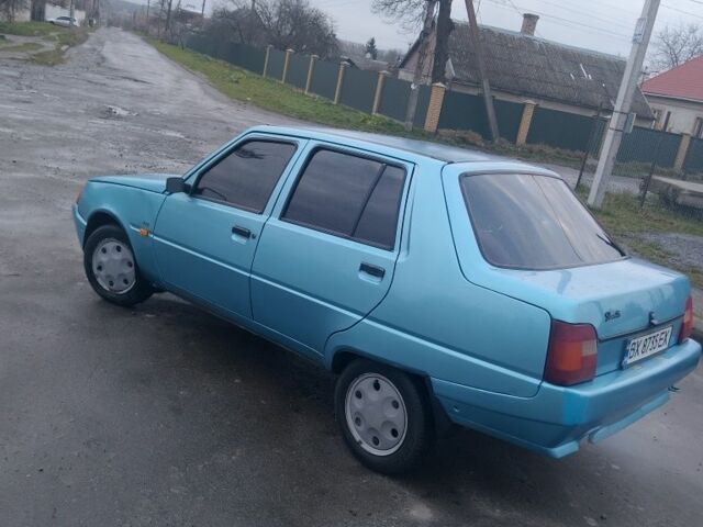 Синий ЗАЗ 1103 Славута, объемом двигателя 1.2 л и пробегом 100 тыс. км за 850 $, фото 2 на Automoto.ua