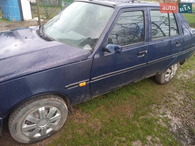 Синий ЗАЗ 1103 Славута, объемом двигателя 1.2 л и пробегом 365 тыс. км за 700 $, фото 1 на Automoto.ua