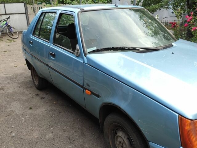 Синий ЗАЗ 1103 Славута, объемом двигателя 1.2 л и пробегом 77 тыс. км за 648 $, фото 1 на Automoto.ua