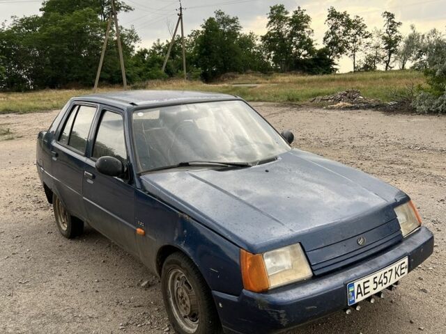 Синий ЗАЗ 1103 Славута, объемом двигателя 1.2 л и пробегом 200 тыс. км за 444 $, фото 2 на Automoto.ua