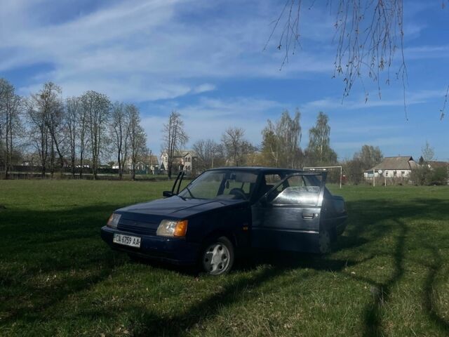 Синий ЗАЗ 1103 Славута, объемом двигателя 1.3 л и пробегом 170 тыс. км за 1050 $, фото 2 на Automoto.ua
