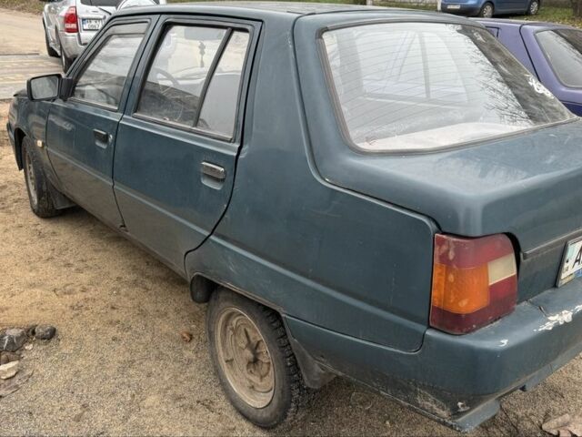 Синий ЗАЗ 1103 Славута, объемом двигателя 1.2 л и пробегом 24 тыс. км за 850 $, фото 5 на Automoto.ua