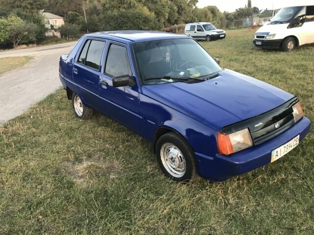 Синий ЗАЗ 1103 Славута, объемом двигателя 1.2 л и пробегом 66 тыс. км за 800 $, фото 2 на Automoto.ua