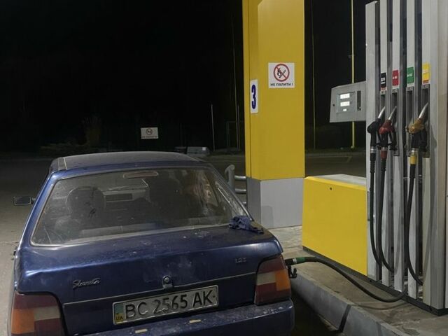 Синий ЗАЗ 1103 Славута, объемом двигателя 1.2 л и пробегом 1000 тыс. км за 680 $, фото 2 на Automoto.ua