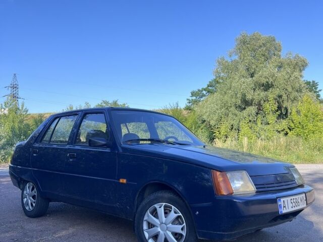 Синий ЗАЗ 1103 Славута, объемом двигателя 1.2 л и пробегом 175 тыс. км за 900 $, фото 2 на Automoto.ua