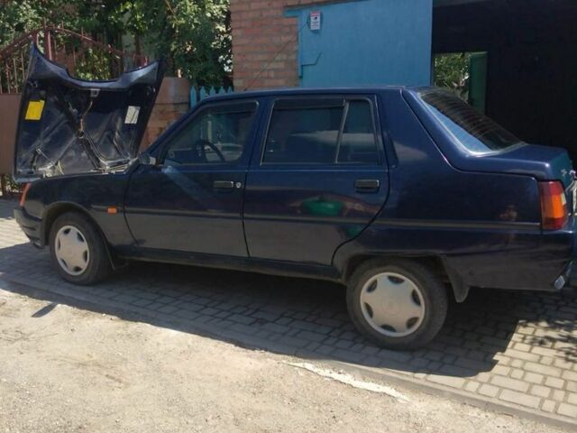 Синій ЗАЗ 1103 Славута, об'ємом двигуна 1.2 л та пробігом 63 тис. км за 1200 $, фото 2 на Automoto.ua