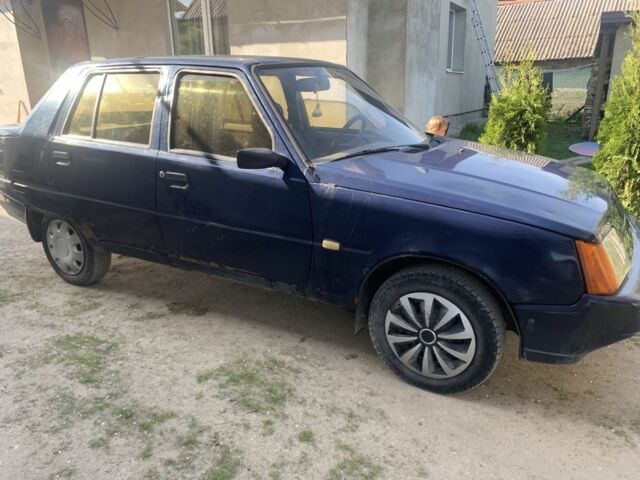 Синий ЗАЗ 1103 Славута, объемом двигателя 1.2 л и пробегом 177 тыс. км за 500 $, фото 5 на Automoto.ua