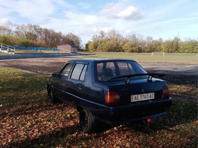 Синий ЗАЗ 1103 Славута, объемом двигателя 1.2 л и пробегом 109 тыс. км за 1143 $, фото 6 на Automoto.ua