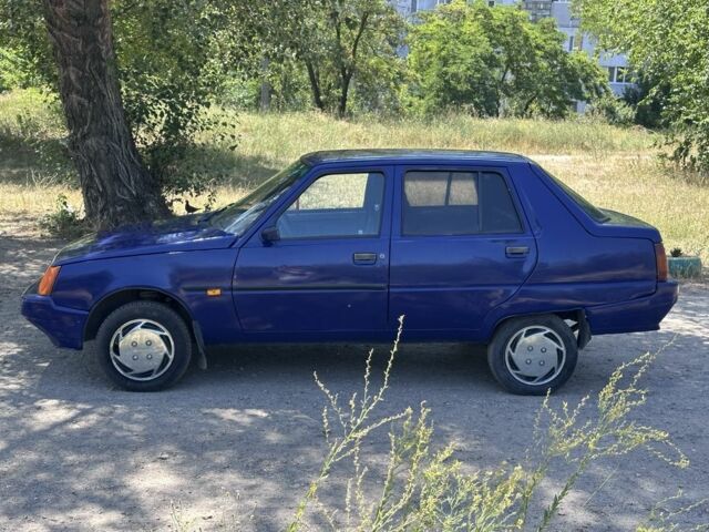 Синий ЗАЗ 1103 Славута, объемом двигателя 1.2 л и пробегом 100 тыс. км за 721 $, фото 6 на Automoto.ua