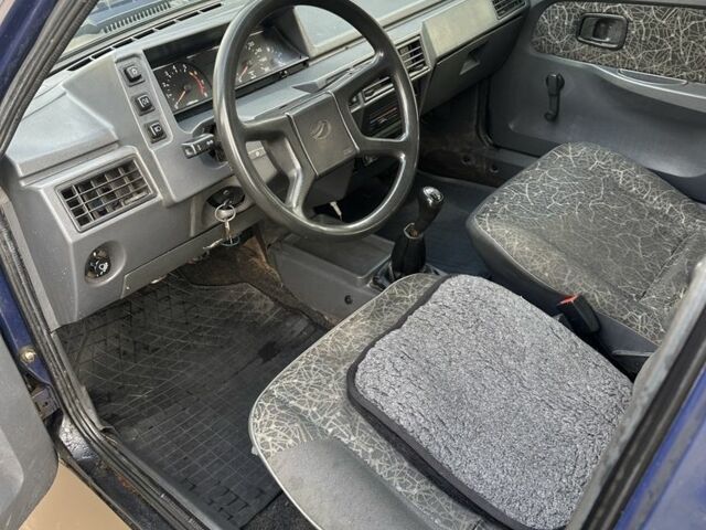 Синий ЗАЗ 1103 Славута, объемом двигателя 1.2 л и пробегом 165 тыс. км за 650 $, фото 4 на Automoto.ua