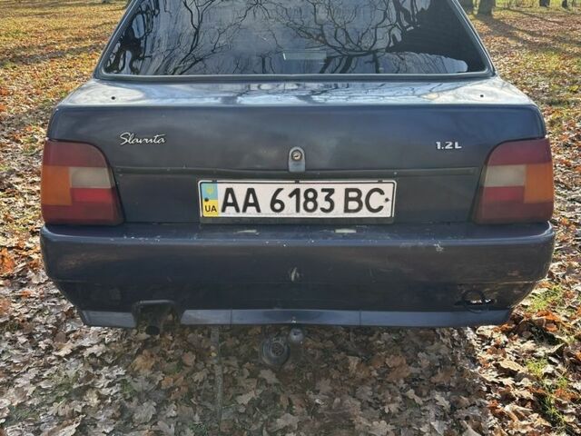 Синий ЗАЗ 1103 Славута, объемом двигателя 1.2 л и пробегом 165 тыс. км за 650 $, фото 3 на Automoto.ua