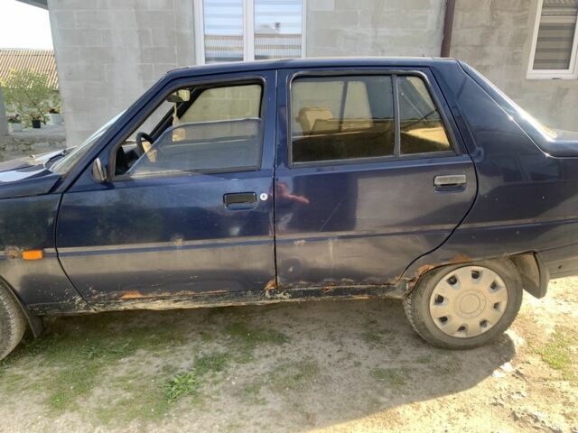 Синий ЗАЗ 1103 Славута, объемом двигателя 1.2 л и пробегом 177 тыс. км за 500 $, фото 2 на Automoto.ua