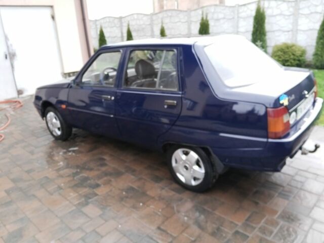 Синий ЗАЗ 1103 Славута, объемом двигателя 1 л и пробегом 72 тыс. км за 1069 $, фото 5 на Automoto.ua